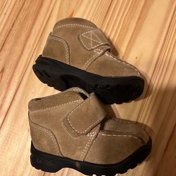 Size 3w toddler smart step shoe - Picture 2 of 7